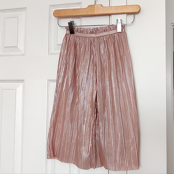 H&M 2-piece Shimmery Set Top and bottom Size 3T Toddler - Picture 7 of 11